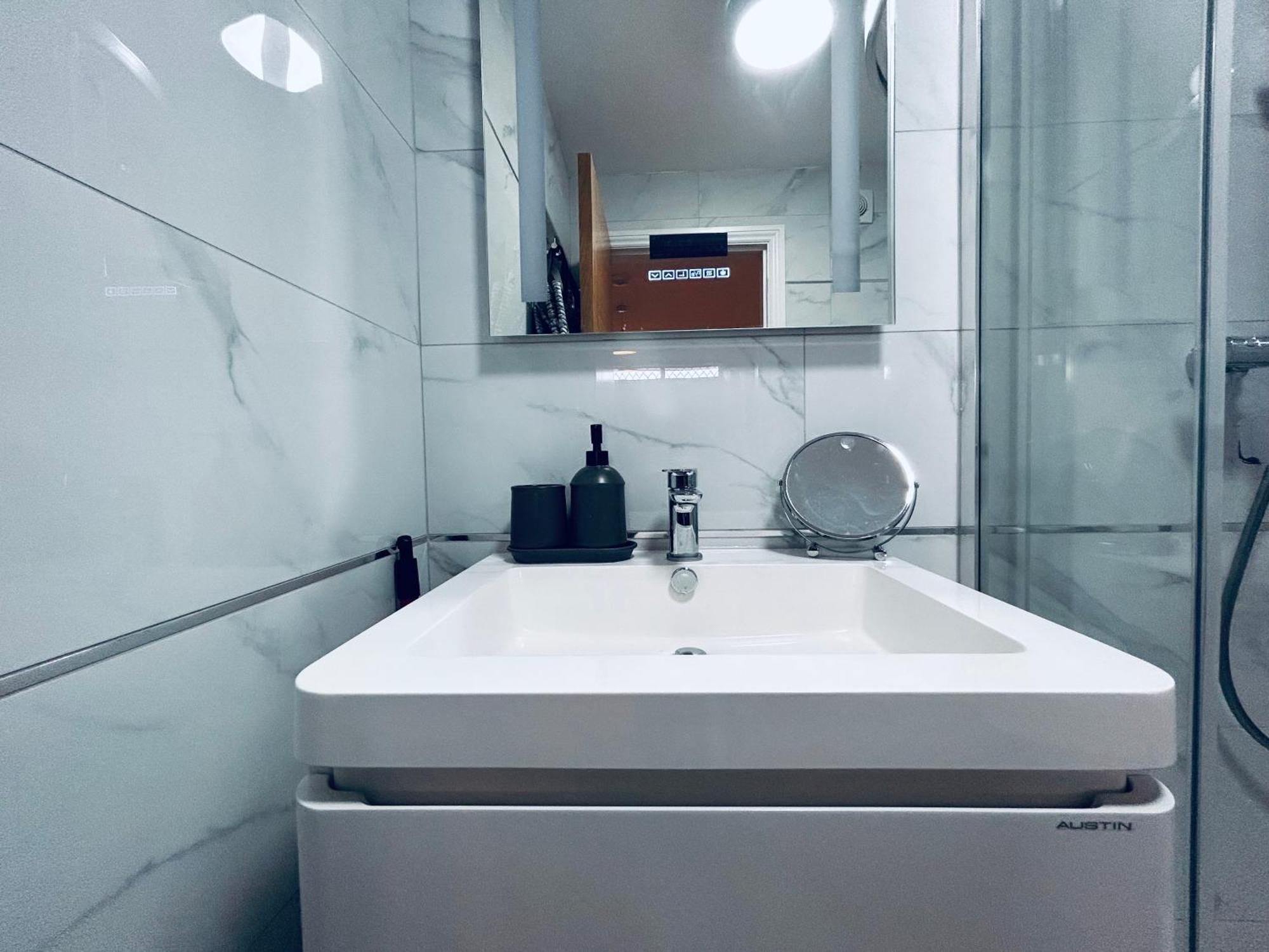 Private 2 Bed Guest House - Van Parking, M25 & A1 Connections Potters Bar Esterno foto